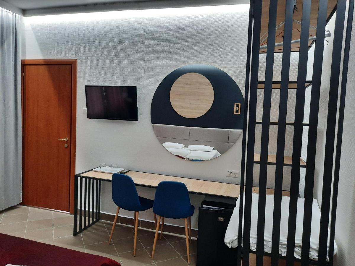 Pension Recidency オラデア エクステリア 写真